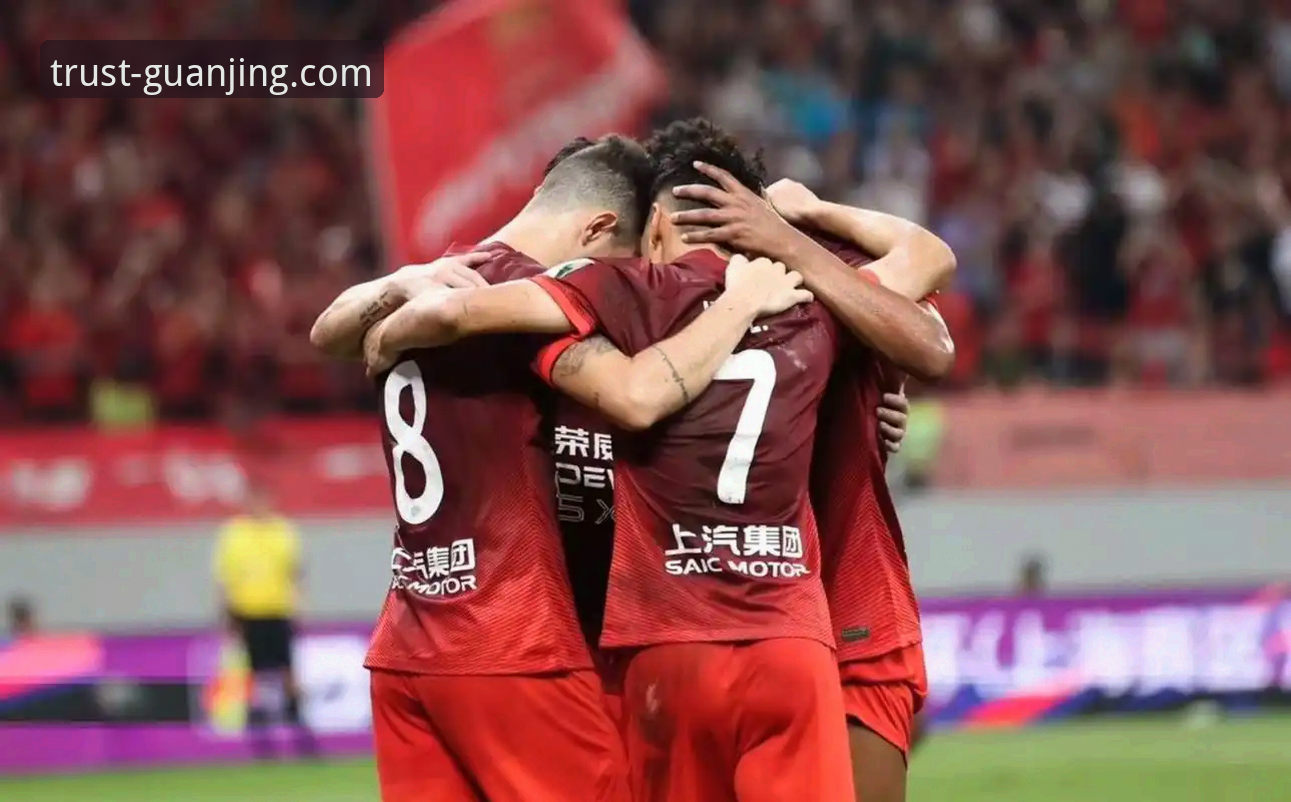 冠竞体育竞技乐趣常见问题 青岛海牛3-1上海海港:时隔13年复仇与降级区逃离的对比